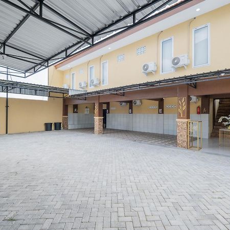 Reddoorz Syariah Near Rsud Dr Iskak Tulungagung Hotel Kedungwaru Eksteriør billede